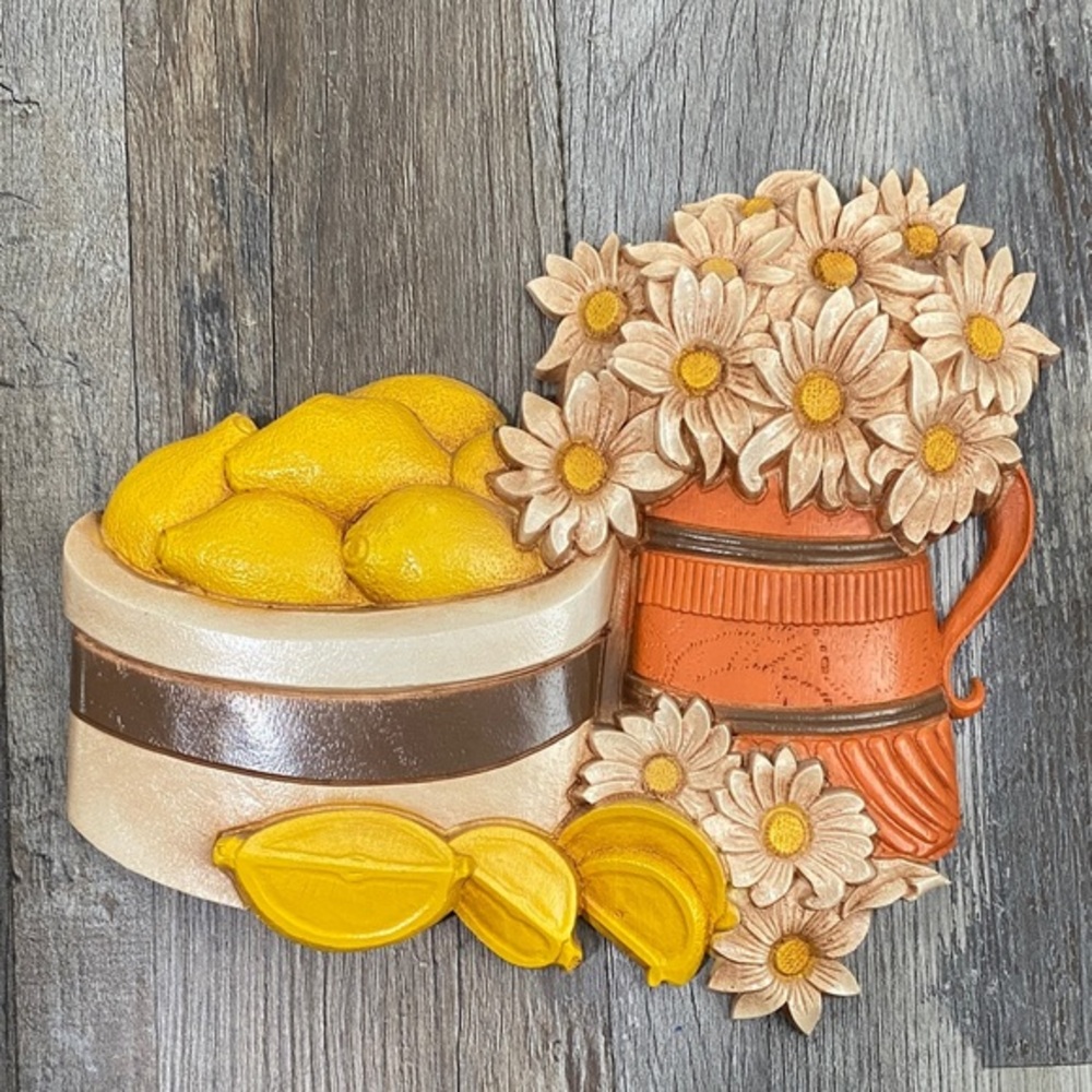 Homco Vtg Yellow and Cream Wall Art with Lemons and Daisies